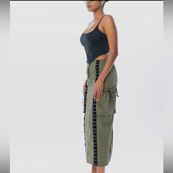 Laced Up Cargo Midi Skirt NWT - Picture 4 of 7